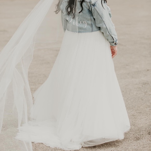 Maggie Sottero Charlene Wedding Dress - Picture 2 of 5